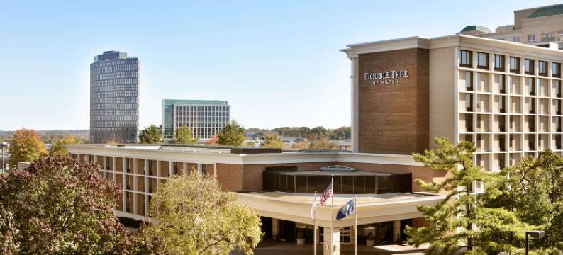 麦克莱恩泰森希尔顿逸林酒店(DoubleTree by Hilton McLean Tysons)图片