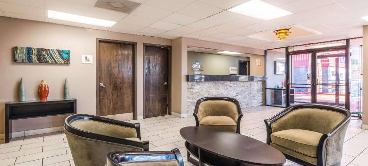 圆石市-北奥斯汀凯艺套房酒店(Quality Inn & Suites Round Rock)图片