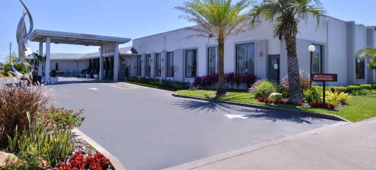 奥兰多环球度假村附近凯隆酒店(Clarion Inn & Suites Across from Universal Orlando Resort)图片