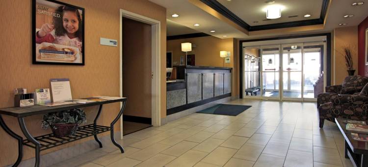 智选假日套房酒店蔑视(Holiday Inn Express & Suites Defiance)图片