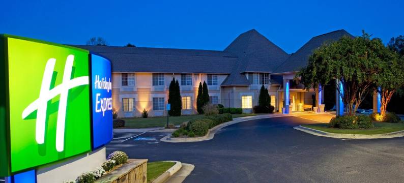 布拉塞尔顿温德姆呗盟酒店(Baymont by Wyndham Braselton / Winder)图片