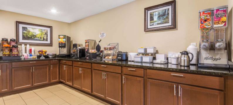 韦斯顿速8酒店(Super 8 by Wyndham Weston WV)图片