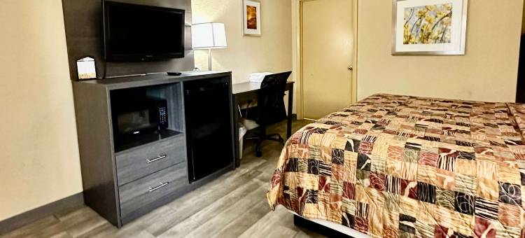 夏洛特北湖戴斯酒店(Days Inn by Wyndham Charlotte Northlake)图片