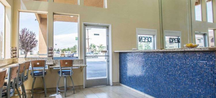 德拉诺罗德威旅馆(Rodeway Inn Delano)图片