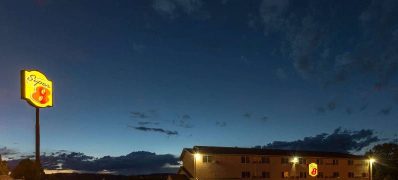 拉顿速8酒店(Super 8 by Wyndham Raton)图片