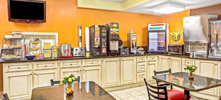 罗利机场三角研究园戴斯酒店(Days Inn by Wyndham Raleigh-Airport)图片