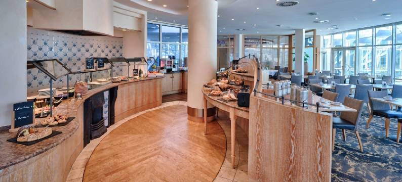 宾茨呂根多林特海滩酒店(Dorint Strandhotel Binz/Rügen)图片