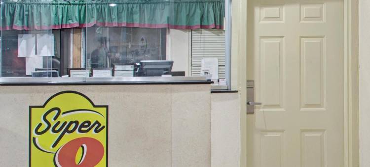 萨沃尼速8酒店(Super 8 by Wyndham Suwanee)图片