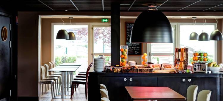 马恩河畔克雷泰伊博讷伊康铂酒店(Campanile Creteil - Bonneuil Sur Marne)图片
