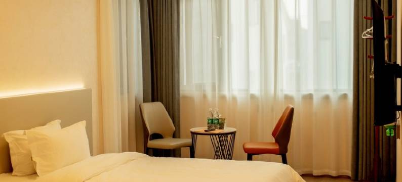 桃花坞嬉戏谷公寓(雪马路分店)图片