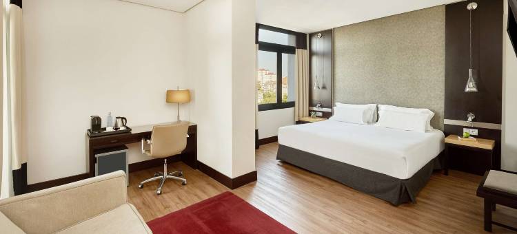 NH阿维尼达赫雷斯酒店(NH Avenida Jerez)图片