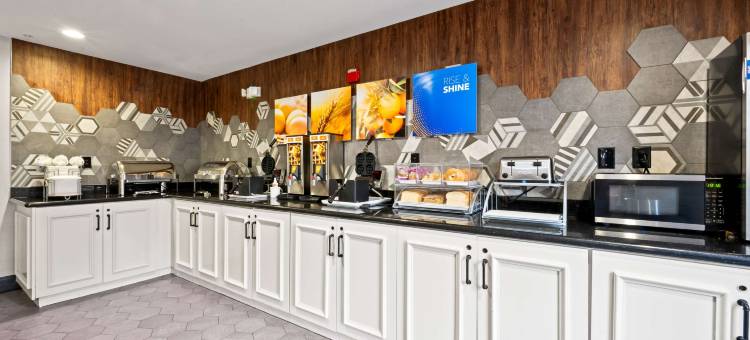 纽波特纽斯机场舒适套房酒店(Comfort Suites Newport News Airport)图片