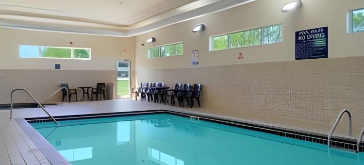 普林菲尔德麦客达套房酒店(Microtel Inn & Suites by Wyndham Springfield)图片