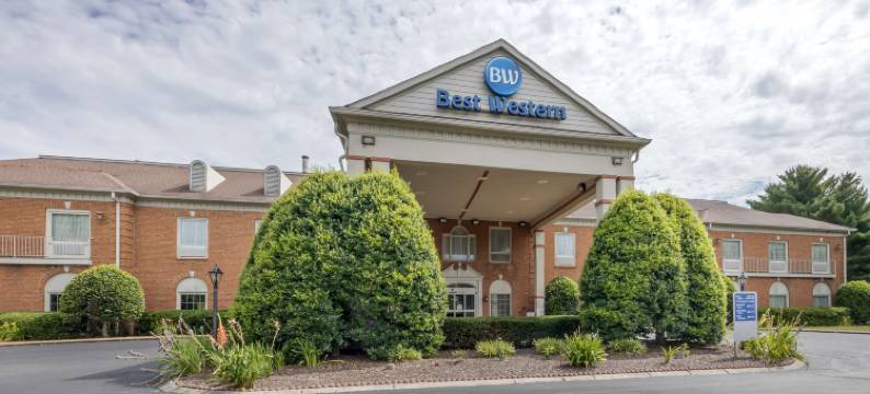 斯普林希尔贝斯特韦斯特套房酒店(Best Western Spring Hill Inn  Suites)图片