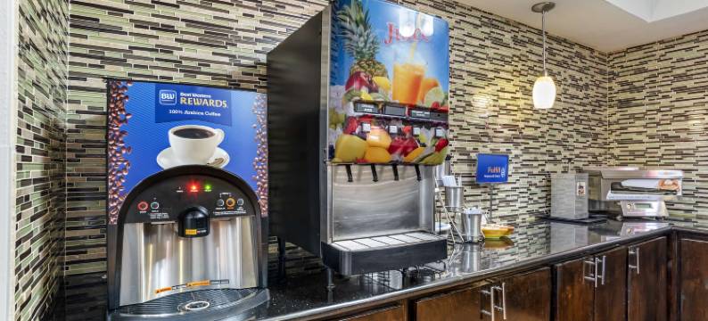 坎通贝斯特韦斯特酒店(Best Western Canton Inn)图片