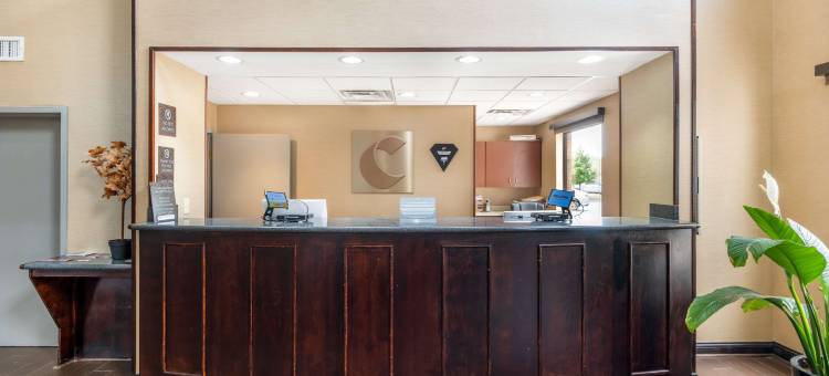 路易斯威尔机场舒适套房酒店(Comfort Suites Louisville Airport)图片