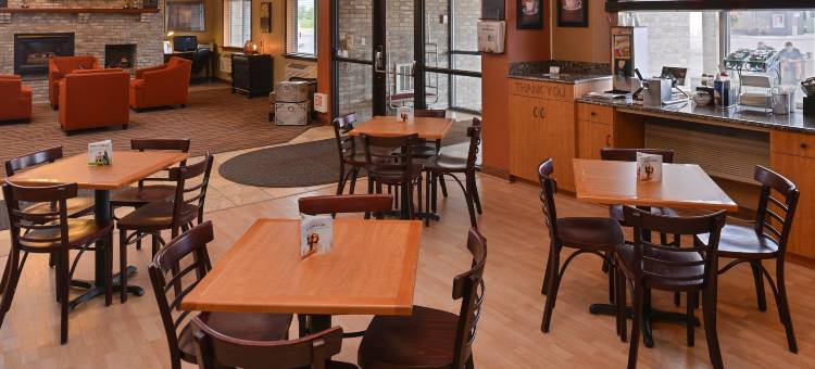 圣克芬德美吟温德姆酒店(AmericInn by Wyndham St. Cloud MN I-94)图片