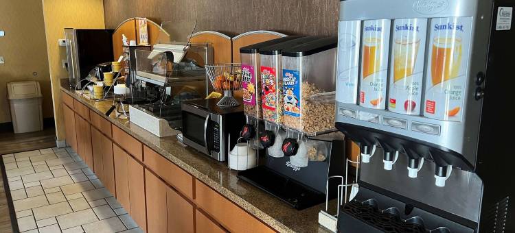 塔尔萨中心戴斯酒店(Days Inn by Wyndham Tulsa Central)图片