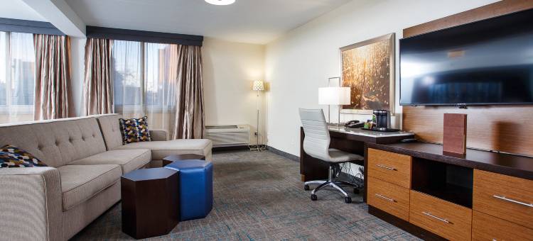 丽纳希尔顿逸林酒店(DoubleTree by Hilton Neenah)图片