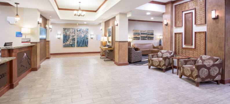 智选假日套房酒店格冷代夫 by IHG(Holiday Inn Express & Suites GLENDIVE by IHG)图片