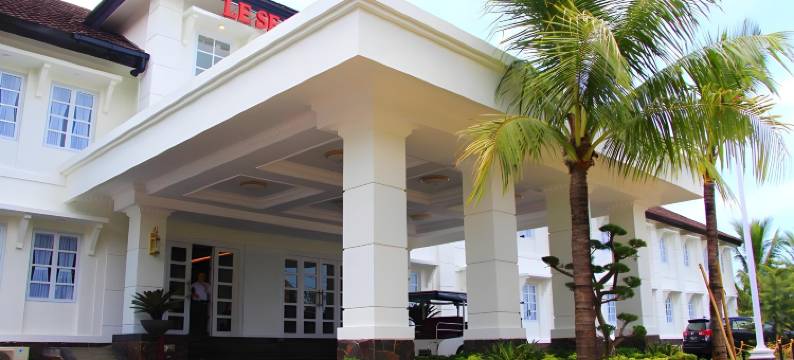 勒塞玛尔酒店-瑟朗(Le Semar Hotel Serang)图片