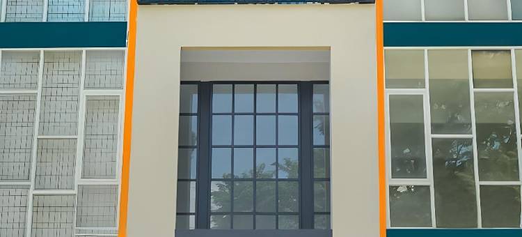 图邦弗朗特一号国王酒店(Front One Premier King Hotel)图片