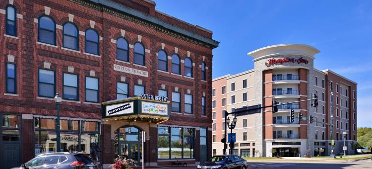 锡达福尔斯市中心欢朋酒店(Hampton Inn by Hilton Cedar Falls Downtown)图片