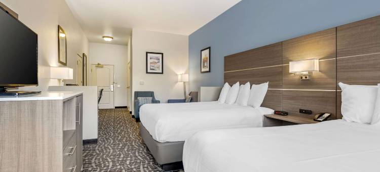 普勒斯埃尔西诺湖贝斯特韦斯特优质套房酒店(Best Western Plus Lake Elsinore Inn  Suites)图片