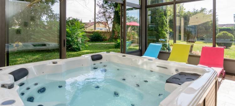 维勒讷沃城堡酒店(Château de la Villeneuve)图片