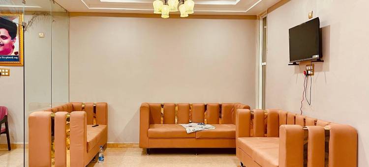 西亚瓦尔宫殿(Siyavar Palace)图片