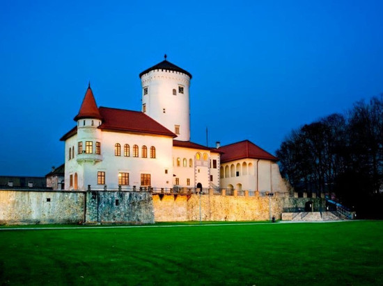 维拉维克托利亚酒店