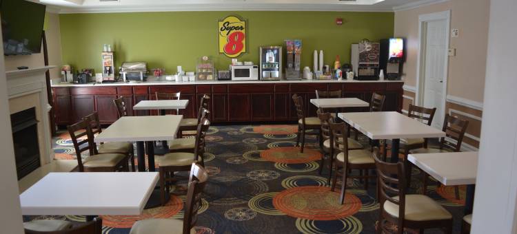 巴德湖呗盟酒店(Baymont by Wyndham Budd Lake)图片