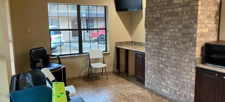 OYO Pinewood Inn & Suites Silsbee图片