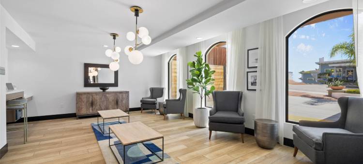 温德姆旗下圣克鲁斯拉昆塔温德姆酒店套房(La Quinta Inn & Suites by Wyndham Santa Cruz)图片