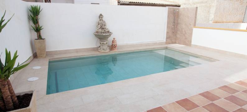 Cuevas 宫殿(El Palacete de Cuevas)图片