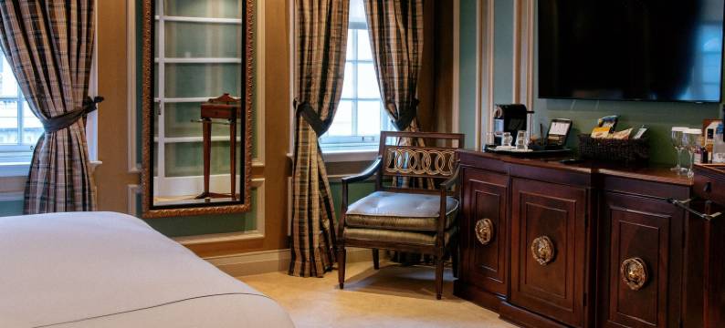 温莎阿姆斯酒店(Windsor Arms Hotel)图片