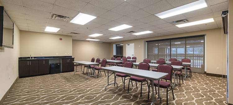 海滨舒适套房酒店(Comfort Suites Beachside)图片