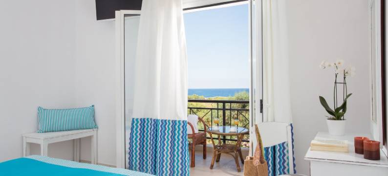 伊利斯海滩酒店(Iris Beach Hotel)图片