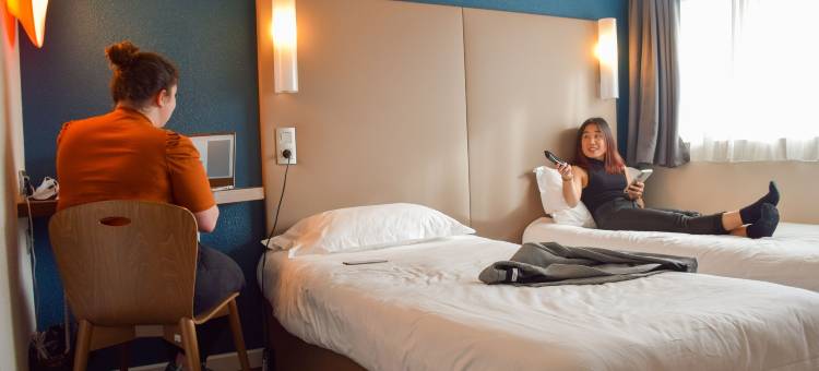 米洛康铂酒店(Campanile Millau)图片