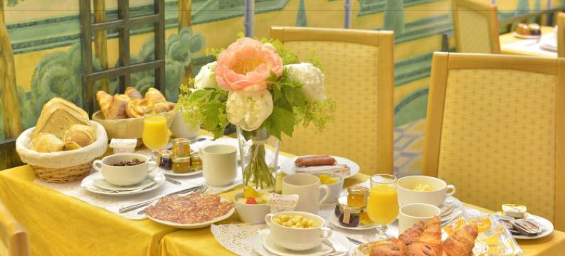 巴黎蒙帕纳斯雷诺阿酒店(Hotel Renoir Montparnasse)图片