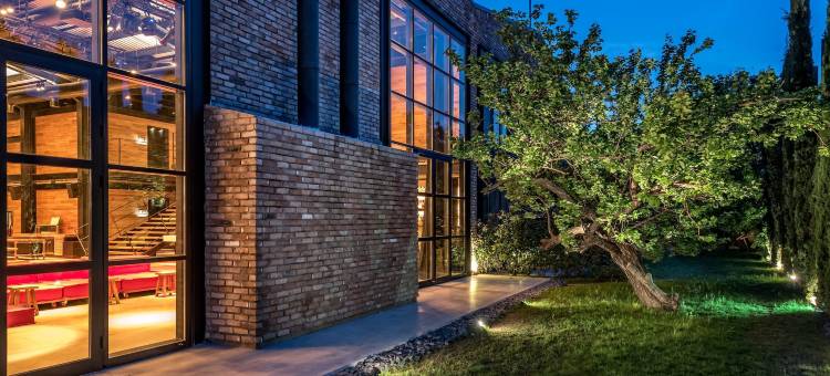 仓库住宿(Warehouse by the Stay)图片