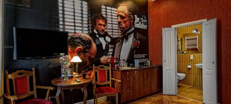 斯塔雷基诺剧院法义公寓式酒店(Stare Kino Cinema Residence)图片