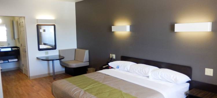 俄克拉何马城育空 6 号开放式公寓酒店(Studio 6 Yukon, OK)图片