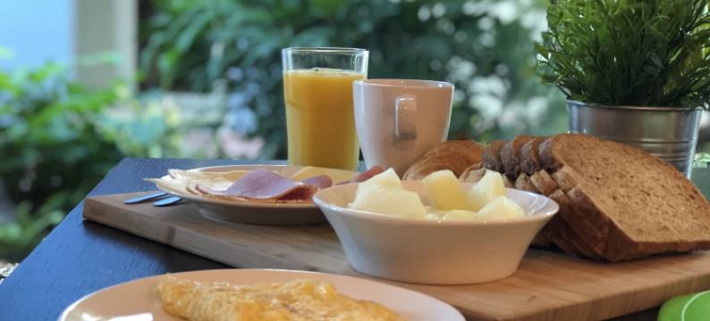 昆特旅馆(Quints Travelers Inn)图片