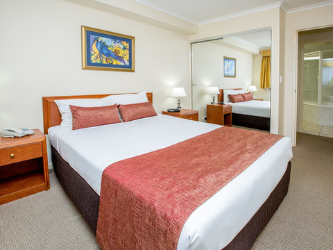 斯普林伍德钟楼公寓酒店