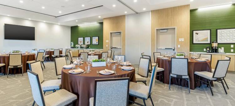 卡布里亚酒店伯班克机场(Cambria Hotel Burbank Airport)图片