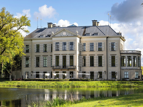 布鲁克赫伊曾公园酒店