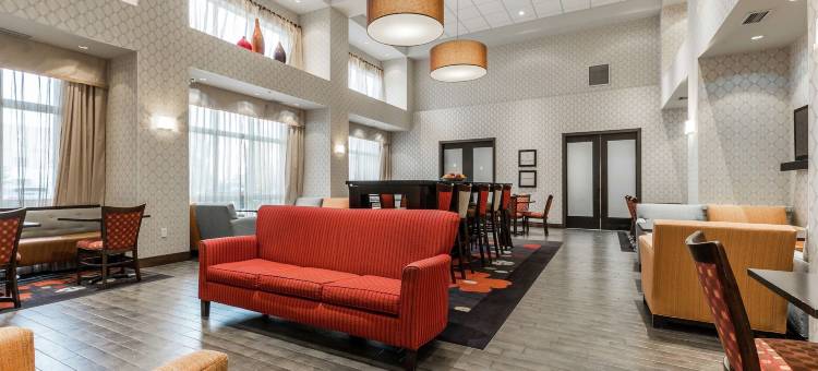 莱斯布里奇希尔顿欢朋酒店(Hampton Inn & Suites by Hilton Lethbridge)图片