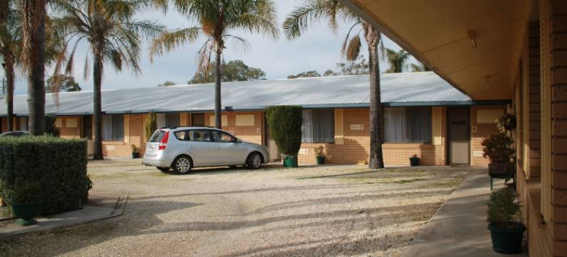 龙柏汽车旅馆(Lone Pine Motel)图片