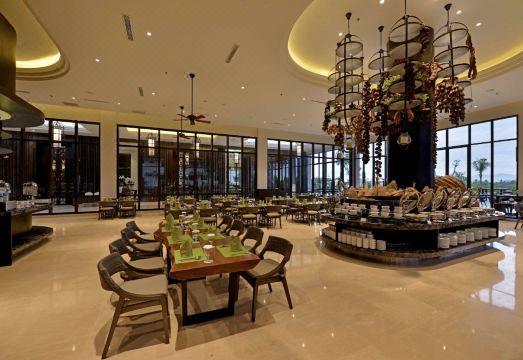 Lombok Astoria HotelHotel Overview